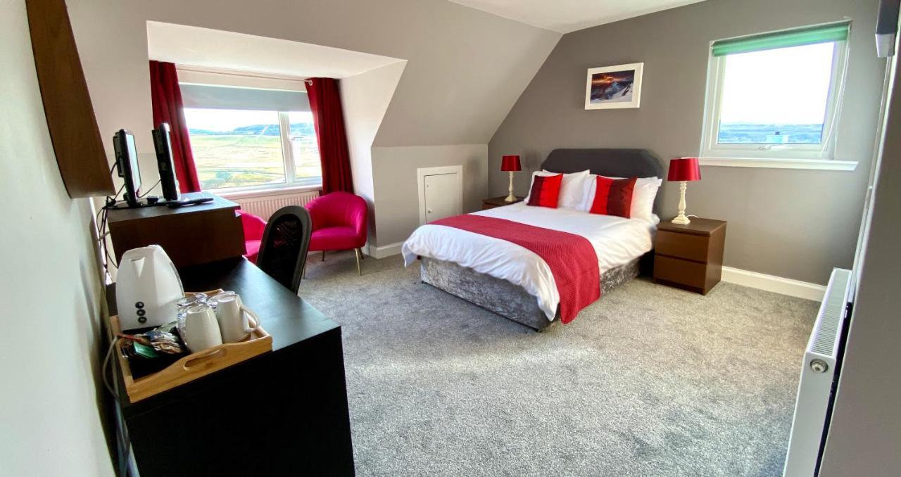 Blacksmith Holiday Home Near Portree In Central Skye エクステリア 写真